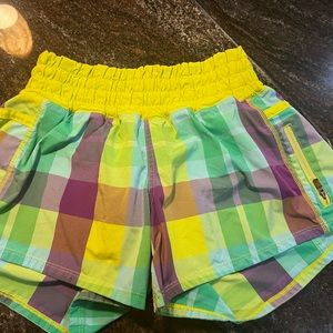 Womens Lulu shorts. Size 4